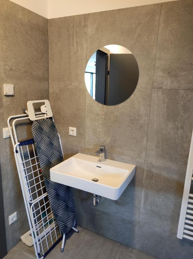 Luxurioeses Penthouse Mit Blick Auf Uno-city Und Dem Kaiserwasser. 3schlafzimmer, 2 Baeder, Privat Lift Ins Apartamento Viena